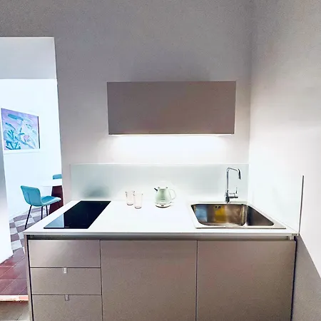 Like A Local 아파트 *