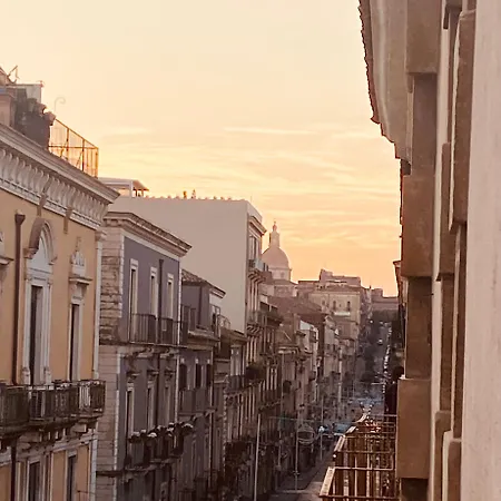 아파트 Like A Local 카타니아