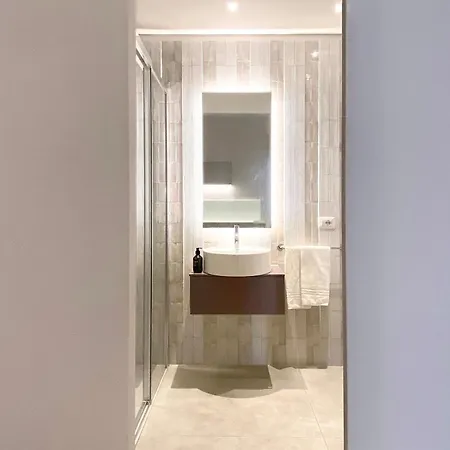 아파트 Like A Local 카타니아